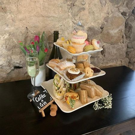 Salutation Hotel 킨로스 외부 사진