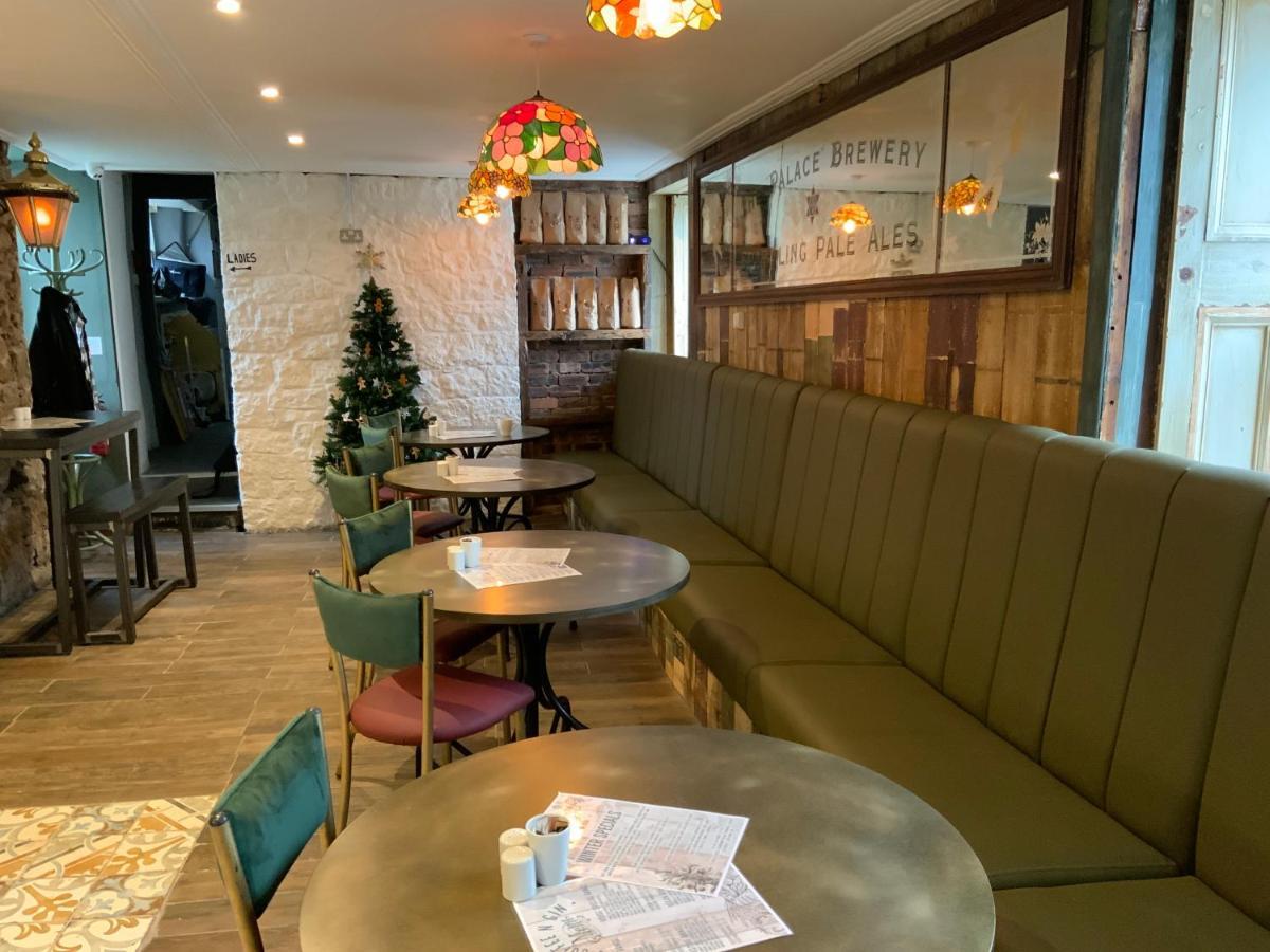 Salutation Hotel 킨로스 외부 사진